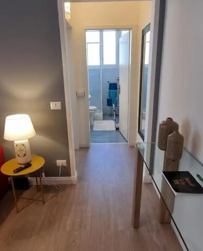 아파트 Pineta 카노비오